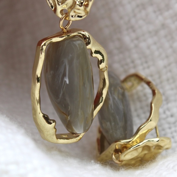 Sterling Silver "Winter" Drop Stone Pendants with Gold Casing - Picture 7 of 13